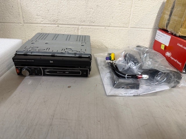 **USED** DUAL Electronics XDVD176BT CAR DVD/CD/Bluetooth Touch Screen