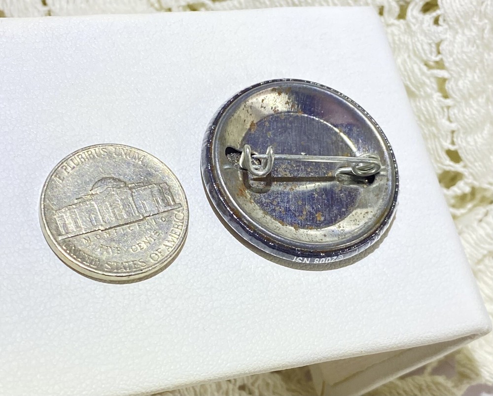 LOVE pin button
