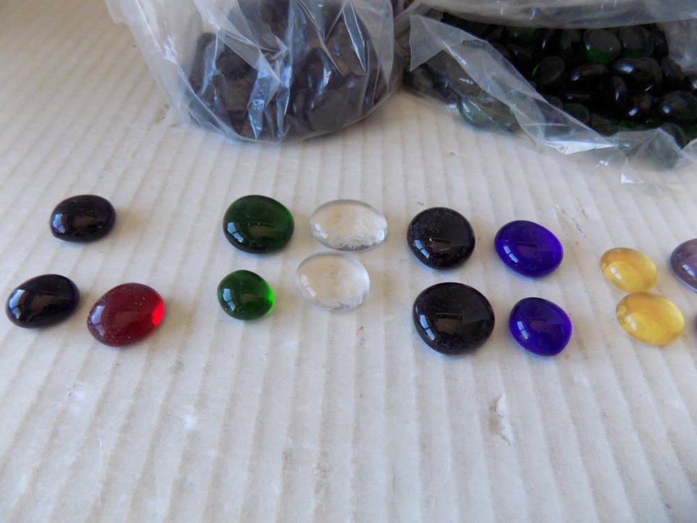 4.5 LBS. MIXED COLORS STAINED GLASS FLAT BACK BLOBS