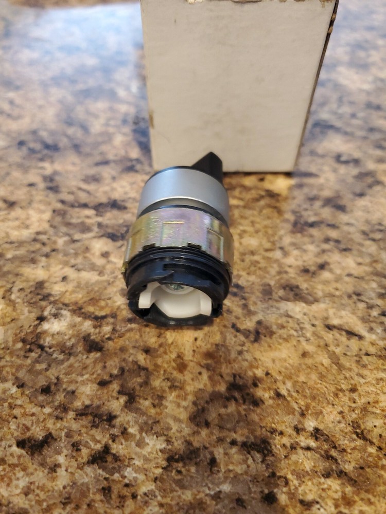 GENERAL ELECTRIC SELECTOR SWITCH NEW OPEN BOX