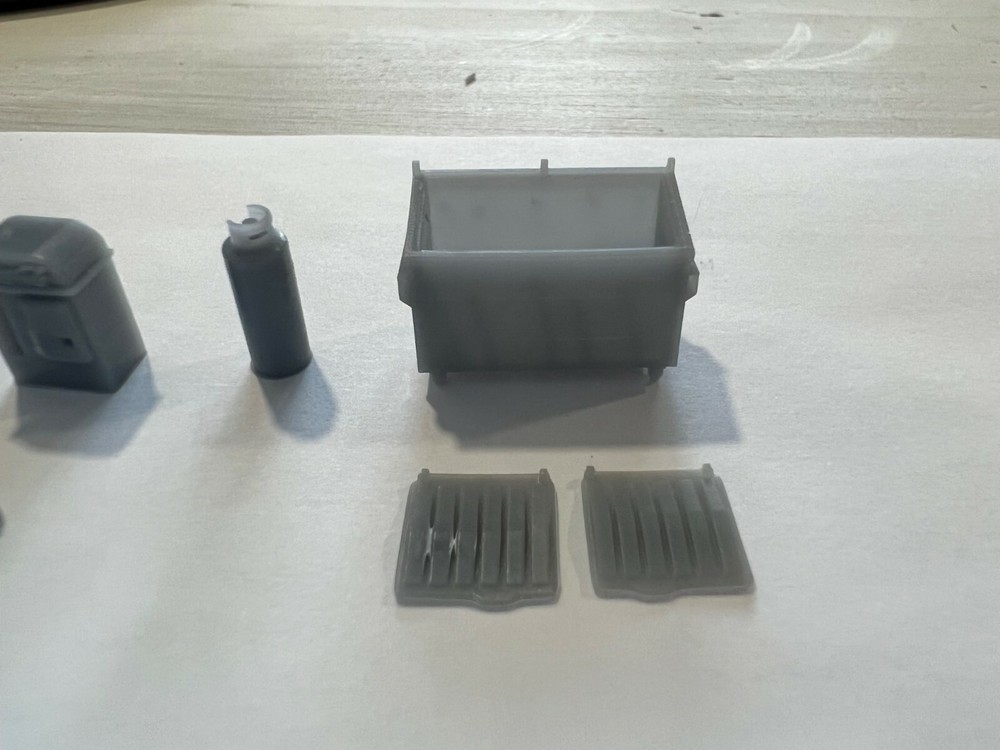 HO Scale Gas Station Accessories