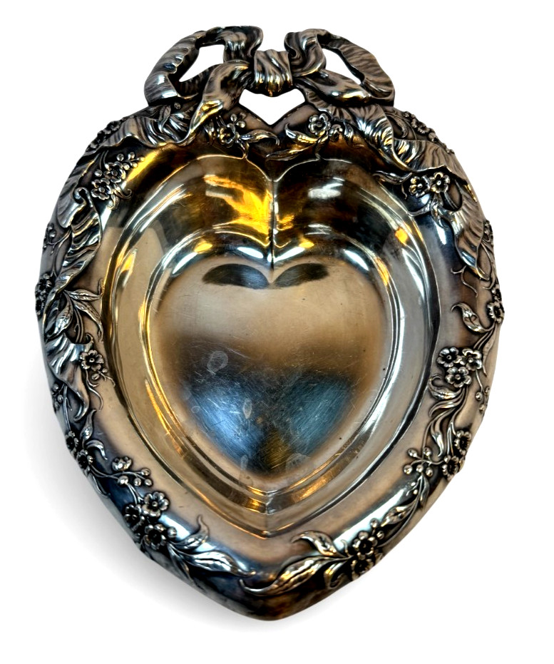 Reed & Barton 230 Heart Shaped Silverplate Snack Nut Dish Tray