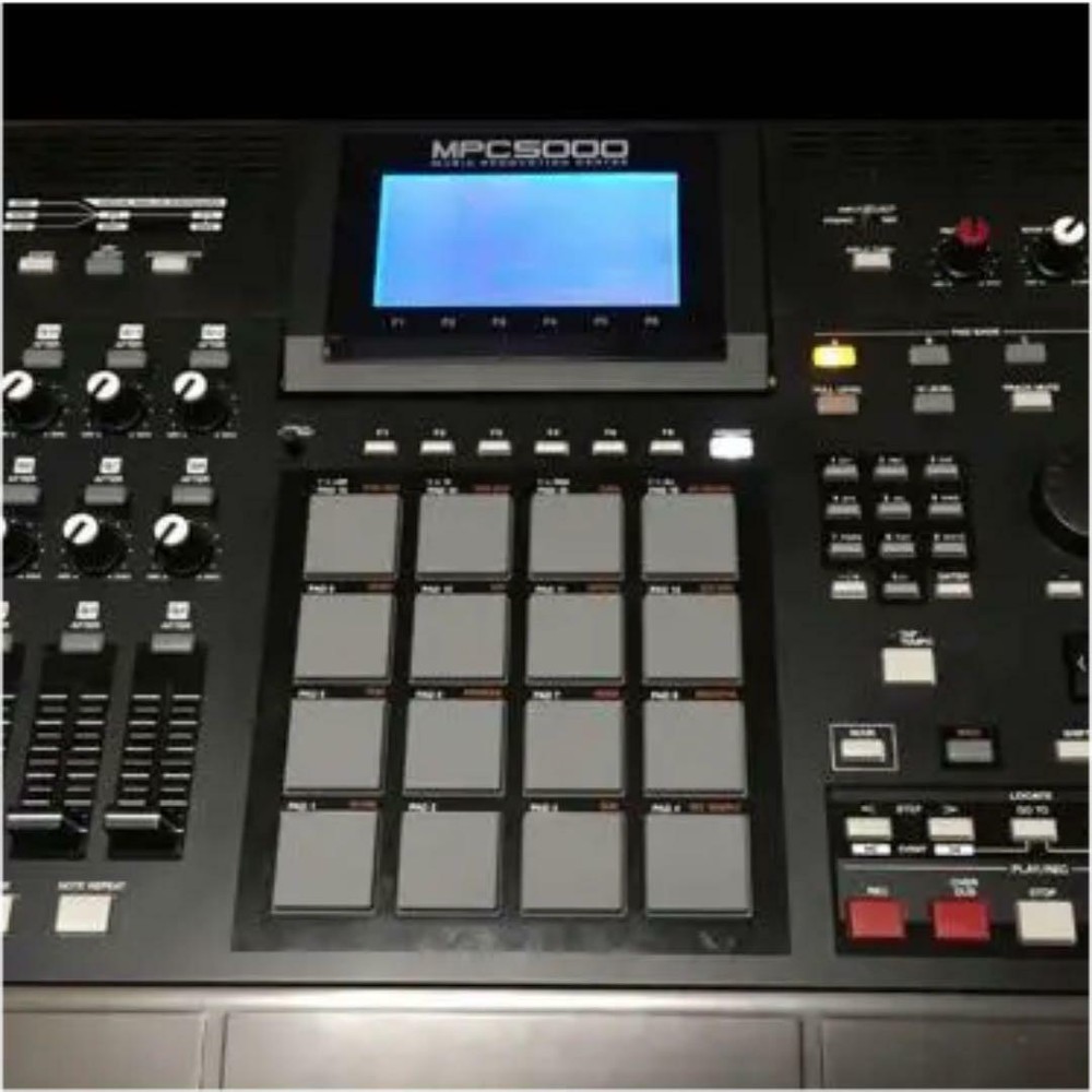 AKAI MPC5000 Sampling Machine