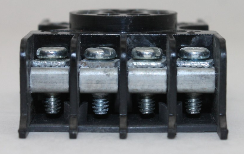 RDI SM8 8 Pin Relay Socket