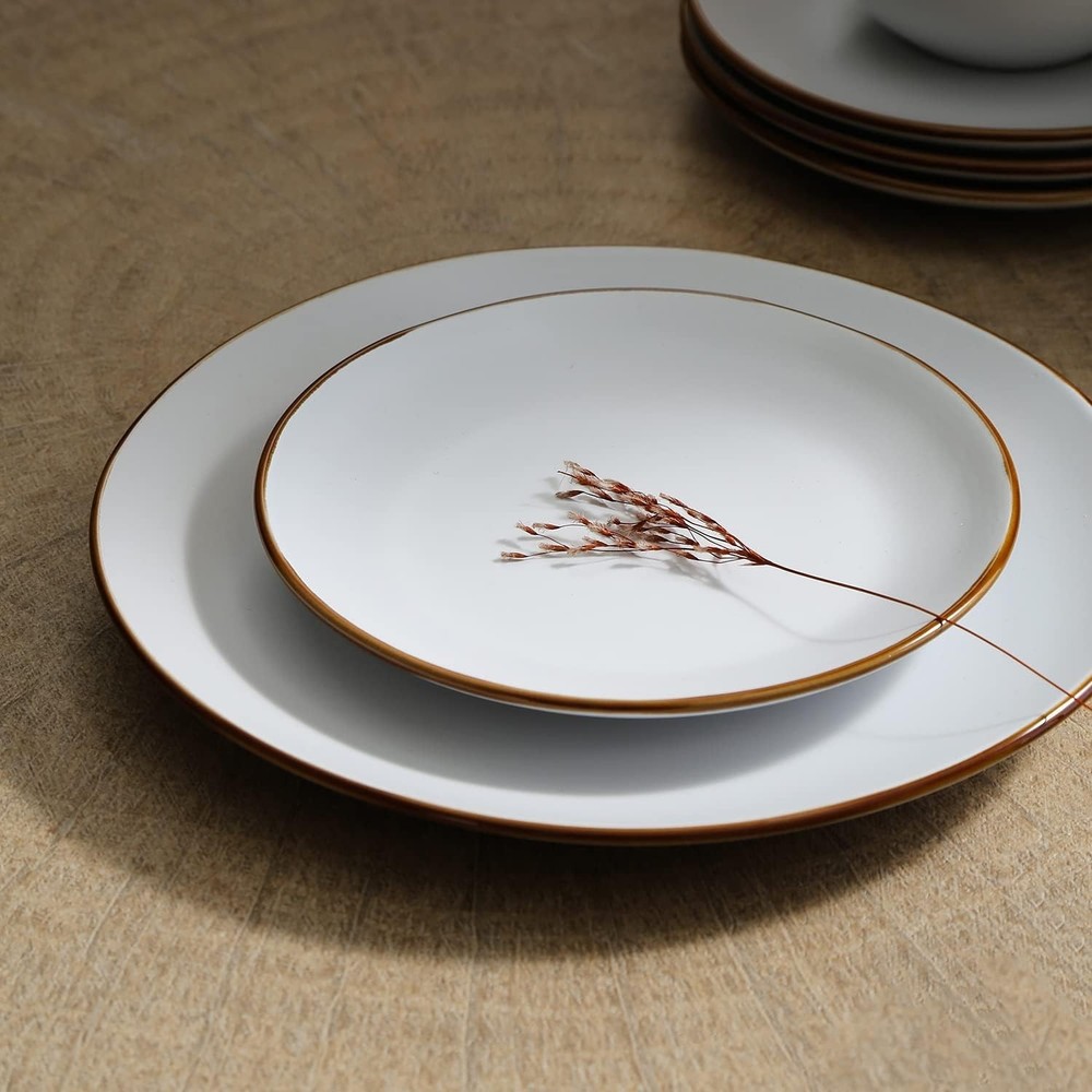 Brasa White Matte Stoneware 16-PC Dinnerware Set - Perfect for Casual Dining