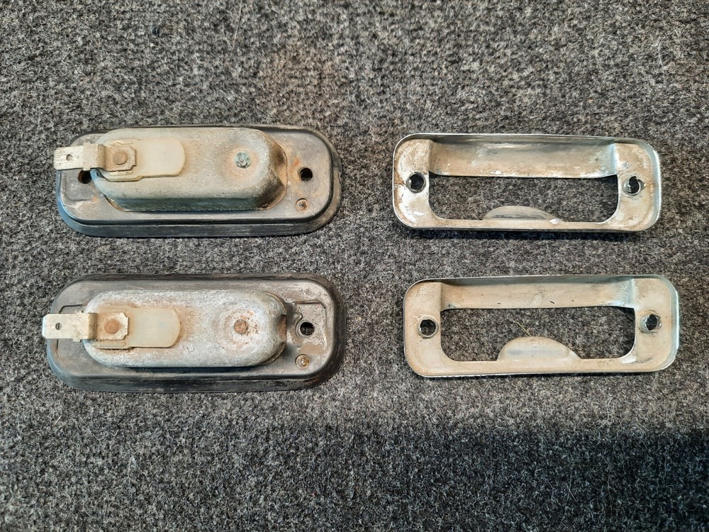 BmW E3 Rear Number Plate Light