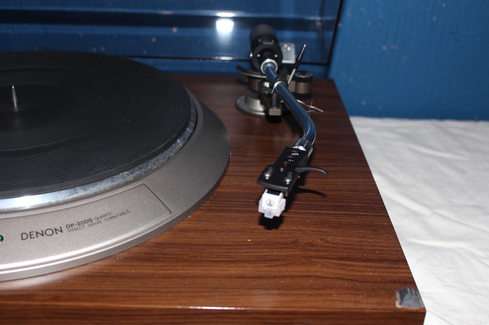 Denon DP-2000 Direct Drive Record Player Turntable - Japan 100V