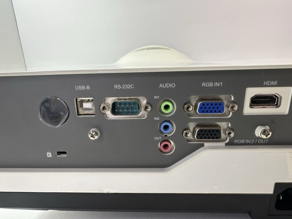 BoxLight P5 WX31NST 3LCD Projector Tested/working