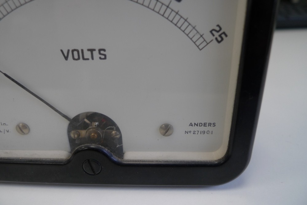 Voltmeter Panel Meter Anders Instruments 25 Volts DC N.W.1