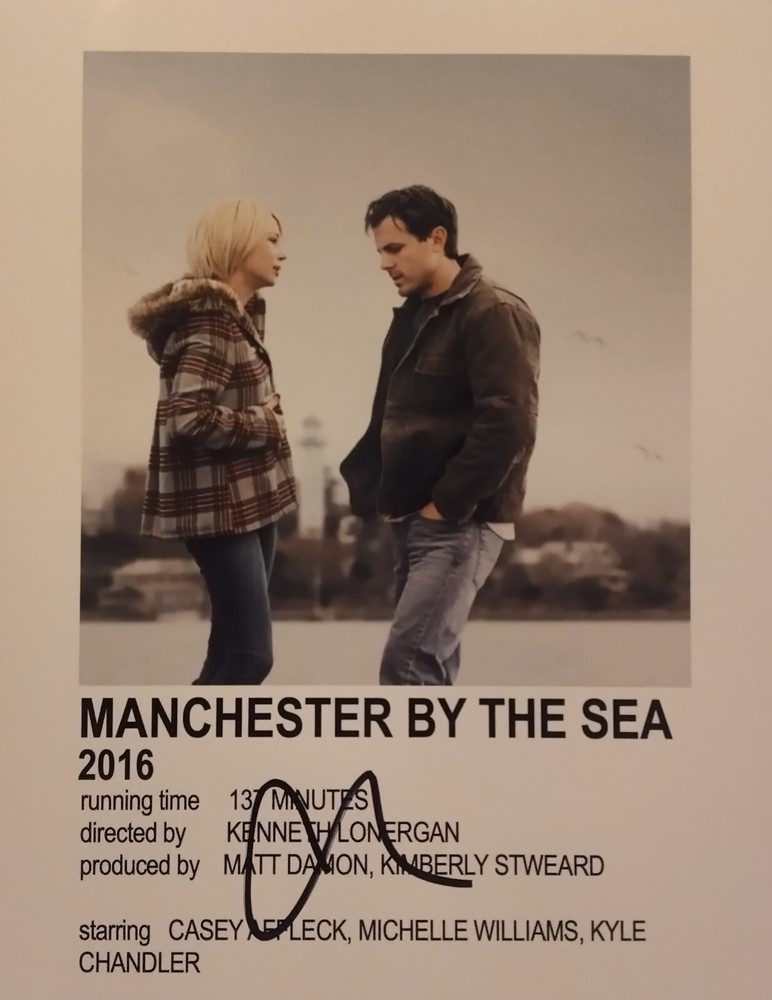 Casey Affleck signed 8x10