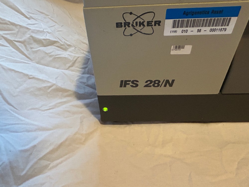 Bruker IFS 28/N NIR Spectrometer