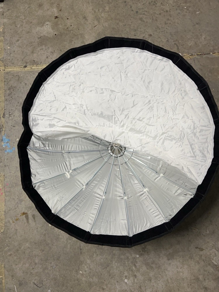 Glow EZ Lock 33.4” Deep Parabolic Softbox Kit w/ Grid & Diffusers