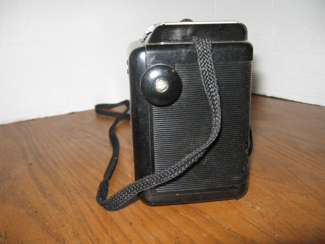 Argus 75 Vintage Box Camera - Untested