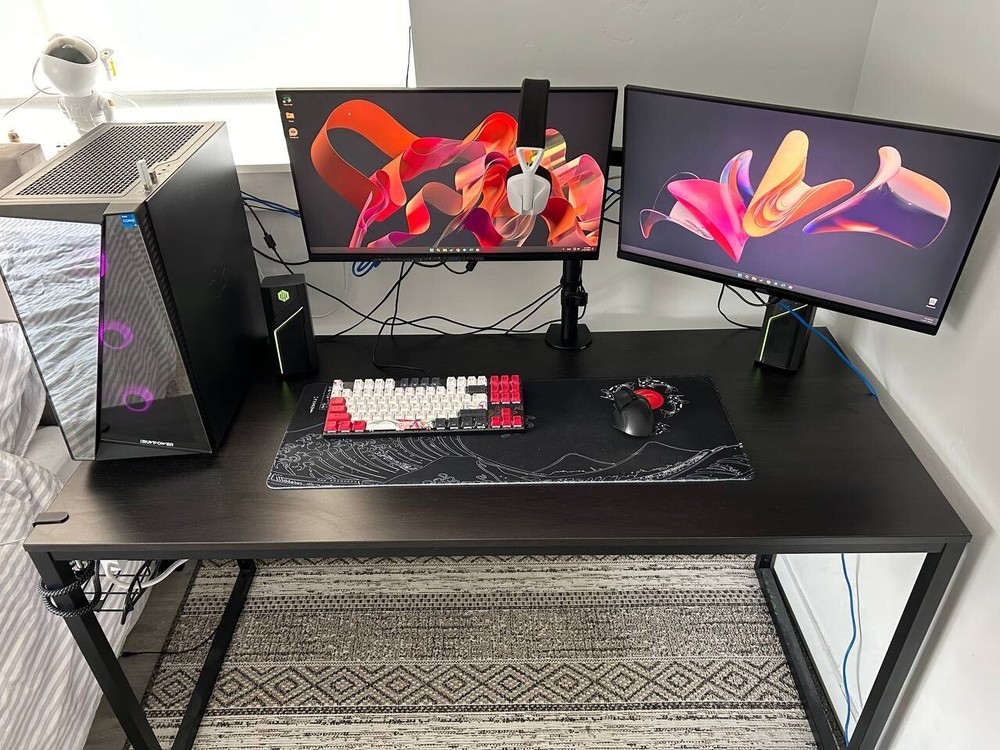 Gaming Setup (Desk included )
