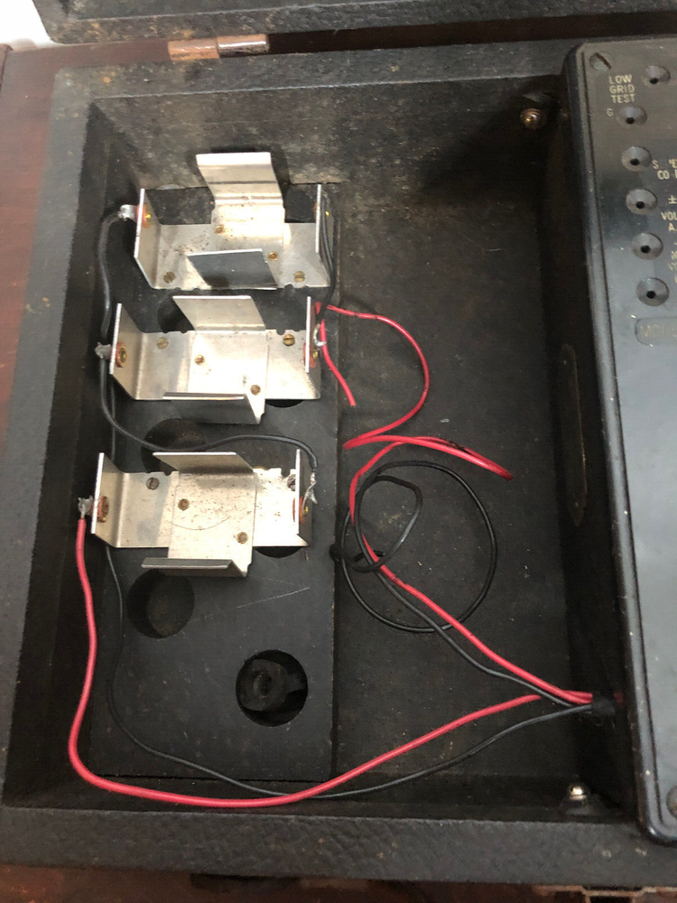 Vintage Weston Selective Analyzer Model 665 and Case