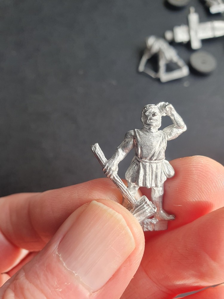 WARHAMMER FB BRETONNIAN CANNON PLUS COMPLETE CREW UNSTRIPPED ORIGINAL OOP GW