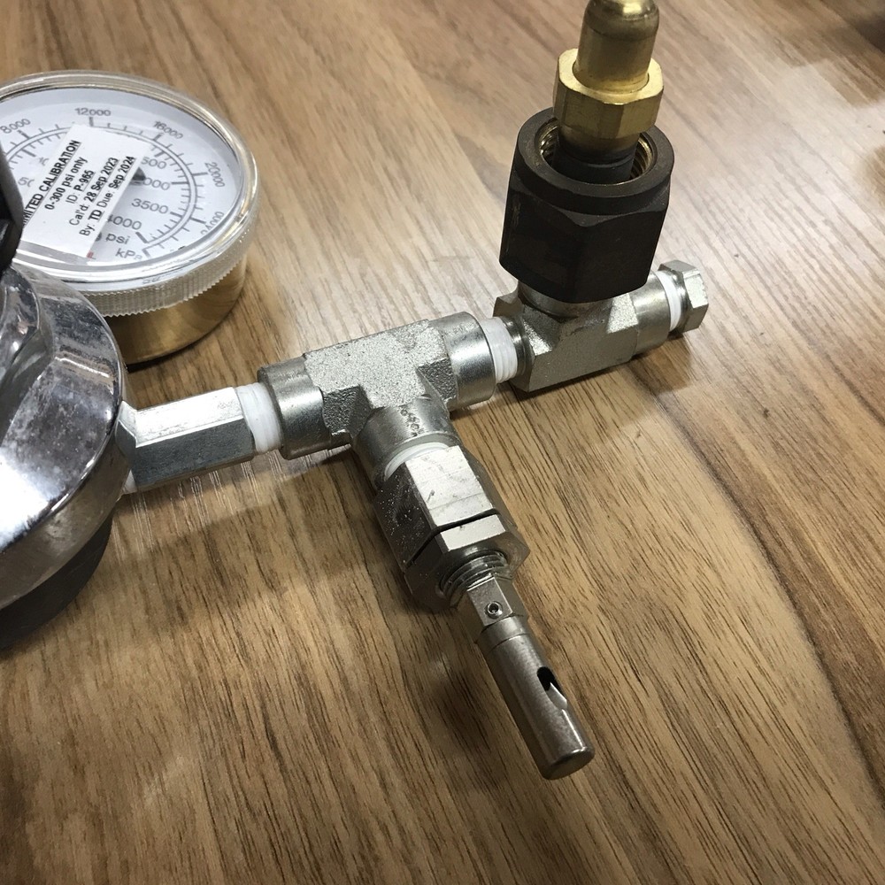 AIR SYSTEMS REG-3000 Air Pressure Regulator