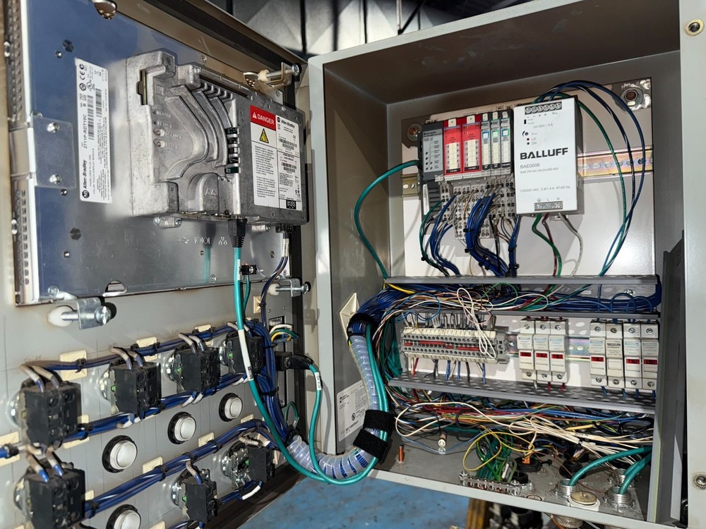 ABB Single IRB1600 Mig Cell w/ IRC5 Controls USED AS-IS