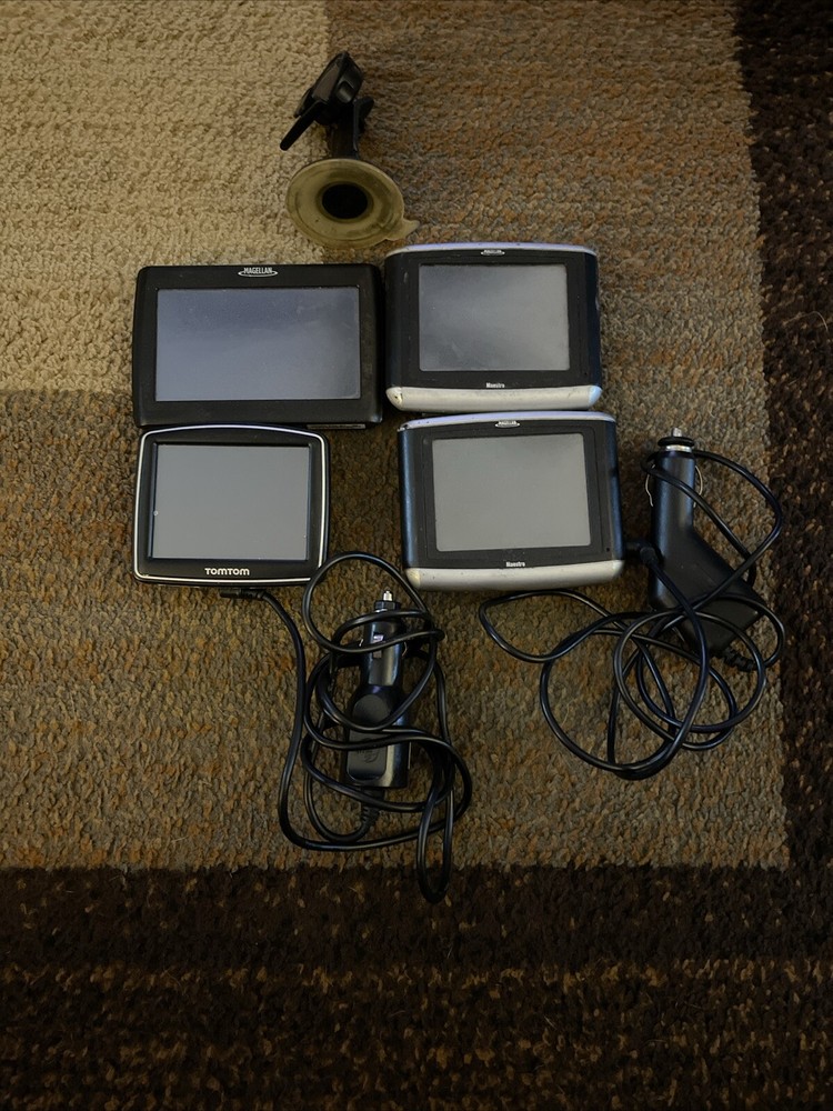 magellan gps (3) And 1 Tomtom