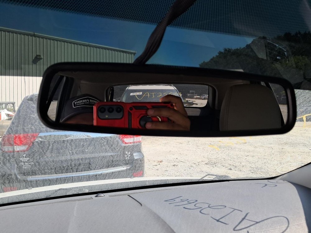 EDGE 2013 Glove Box 4799365