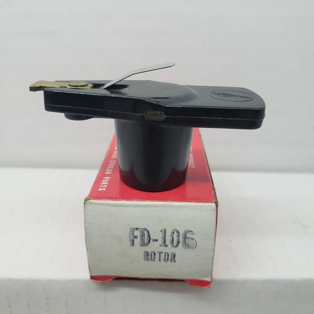 Standard Distributor Rotor  FD-106  NOS