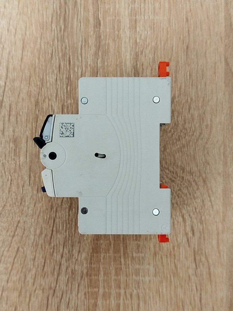 magnetothermal differential switch