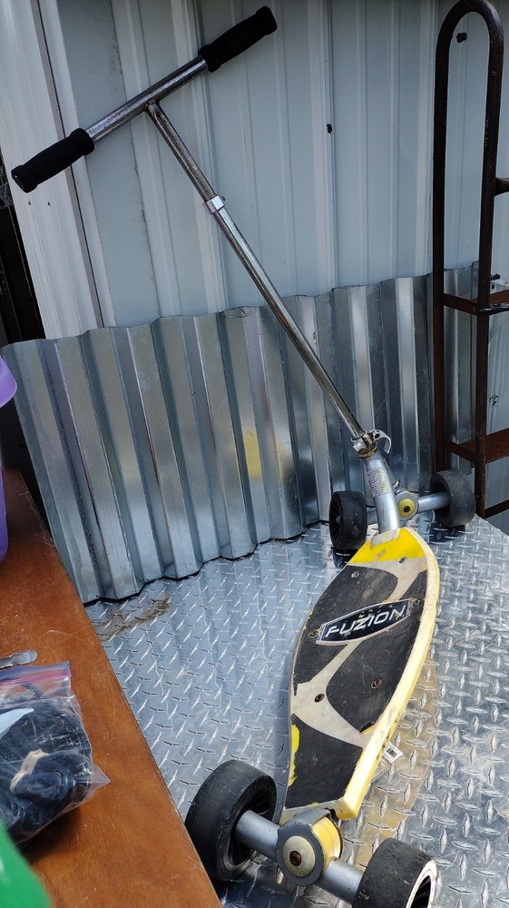 Fusion Asphalt Scooter
