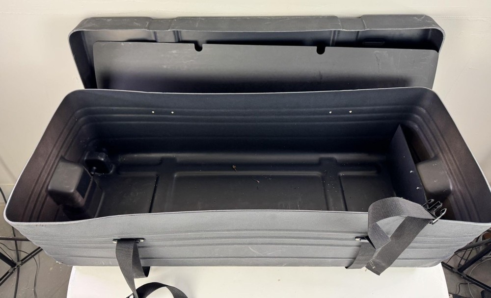 Da-Lite Projection Screen and Frame Case with wheels and handle (Case Only)