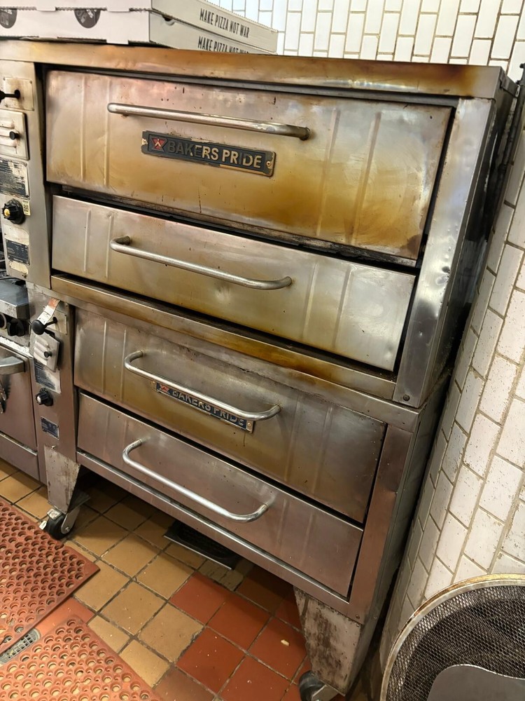Bakers Pride Used Oven Model 151 - Excellent Working Condition