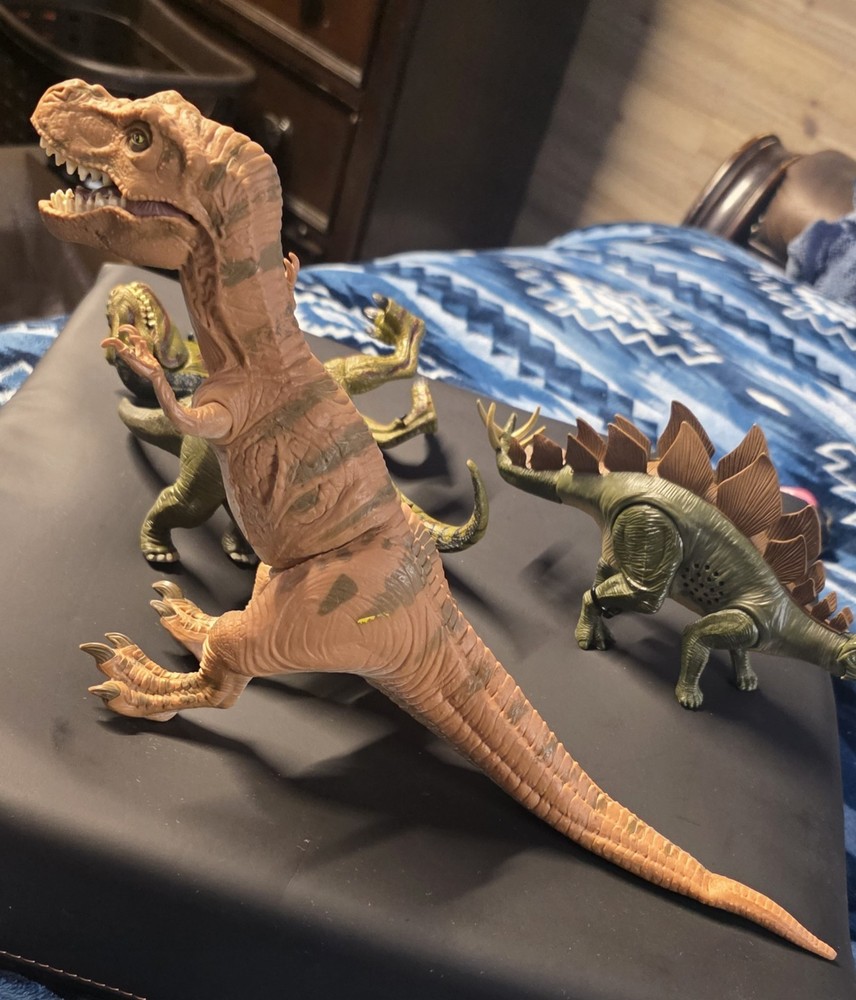 Jurassic ParkDinosaur Electronic Action Figures