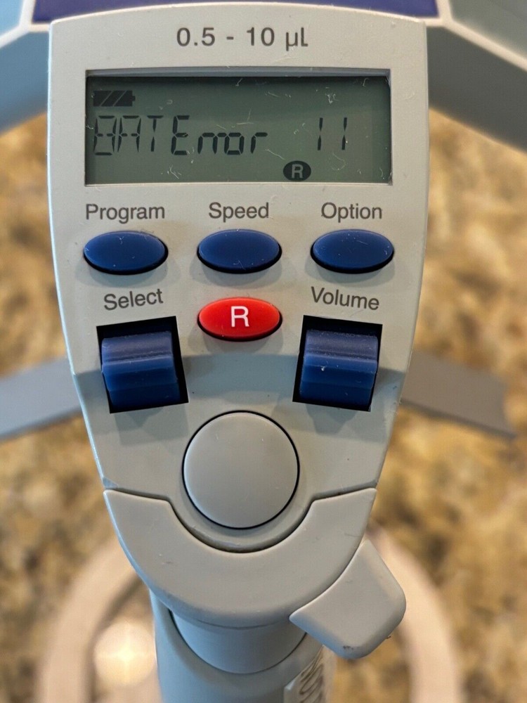 Eppendorf Research Pro 10 (0.5-10uL) Digital Pipet, Handheld Electronic Pipette