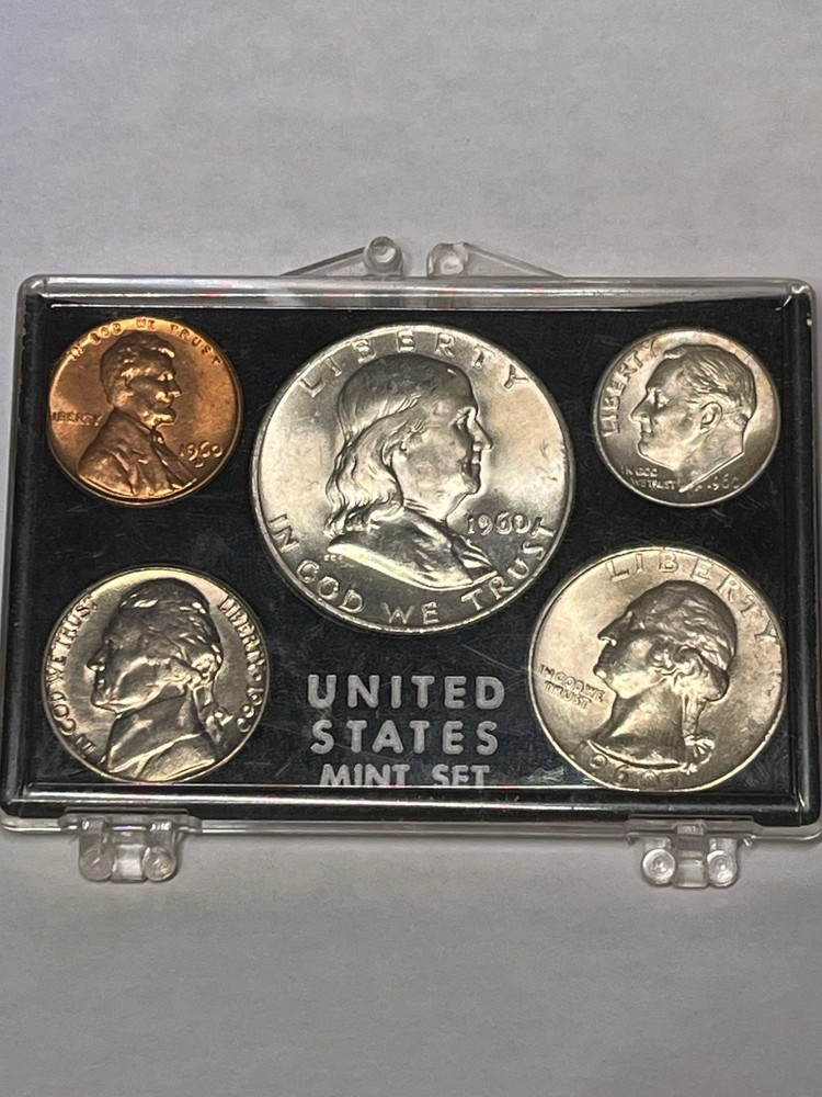 1960 D MINT SET IN CASE