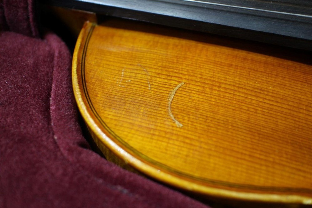 Howard Core and Co. HC600 violin with case and bow