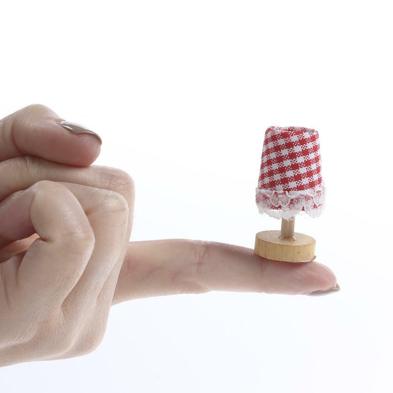 Dollhouse Miniature Gingham Lamp | 6 Pieces