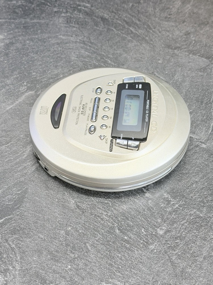Tozai CD Player & Radio ATC-84 Programable Compact Disc Player
