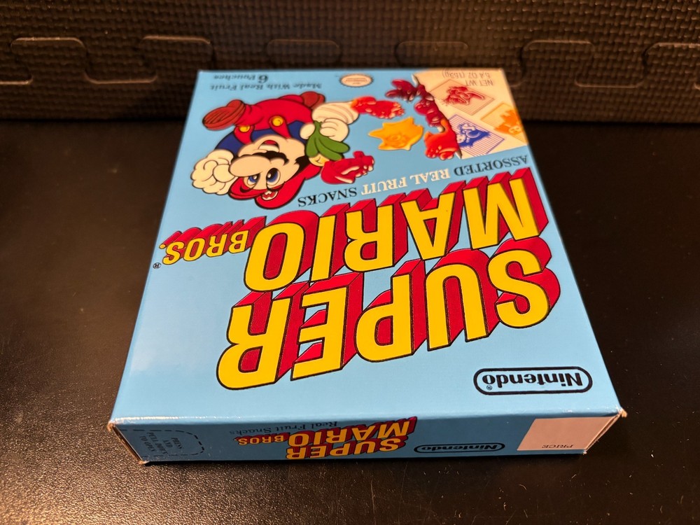 Super Mario Bros fruit snacks - Empty custom design display box
