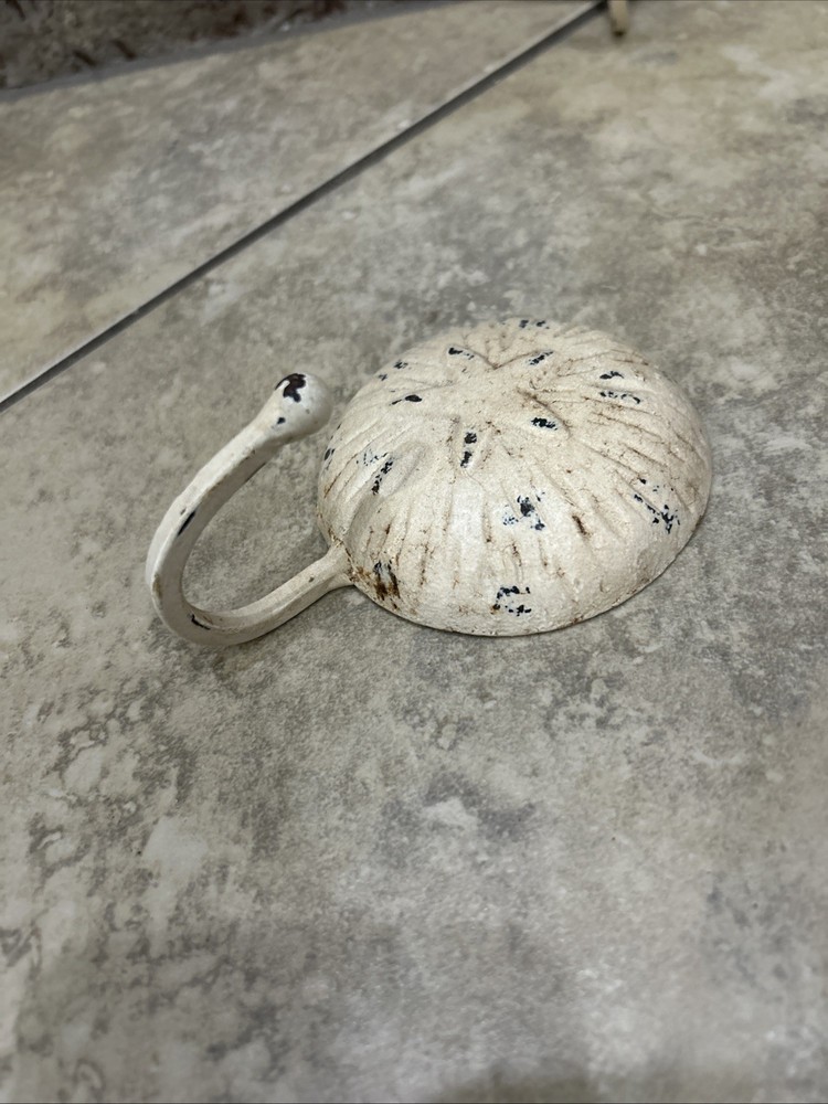 Set Of 2 Cast Iron Seashell Hooks