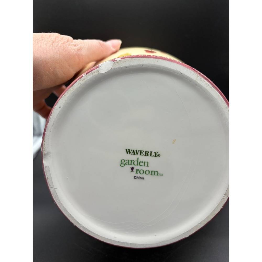 Waverly Garden Room Pitcher