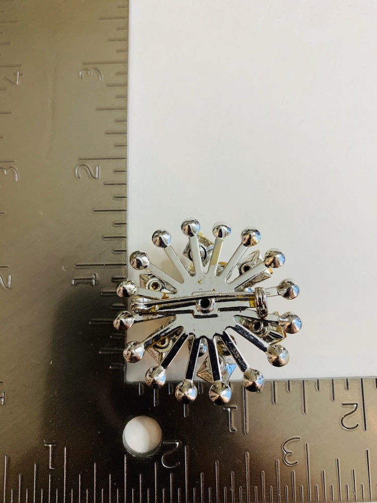 Round Pin Brooch Silvertone CLEAR Rhinestones