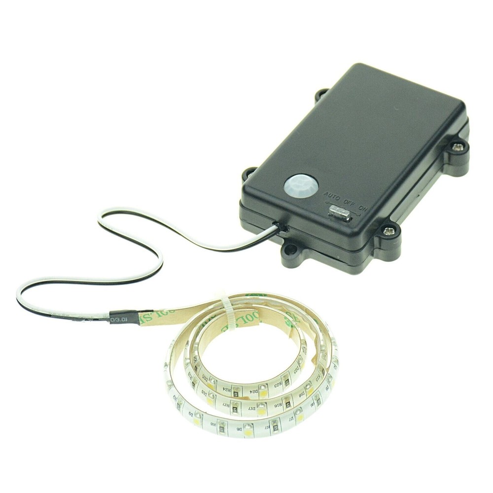 Battery Operated Flexlight w/ Motion Activated 17.5" LED 3 AA batteries Include