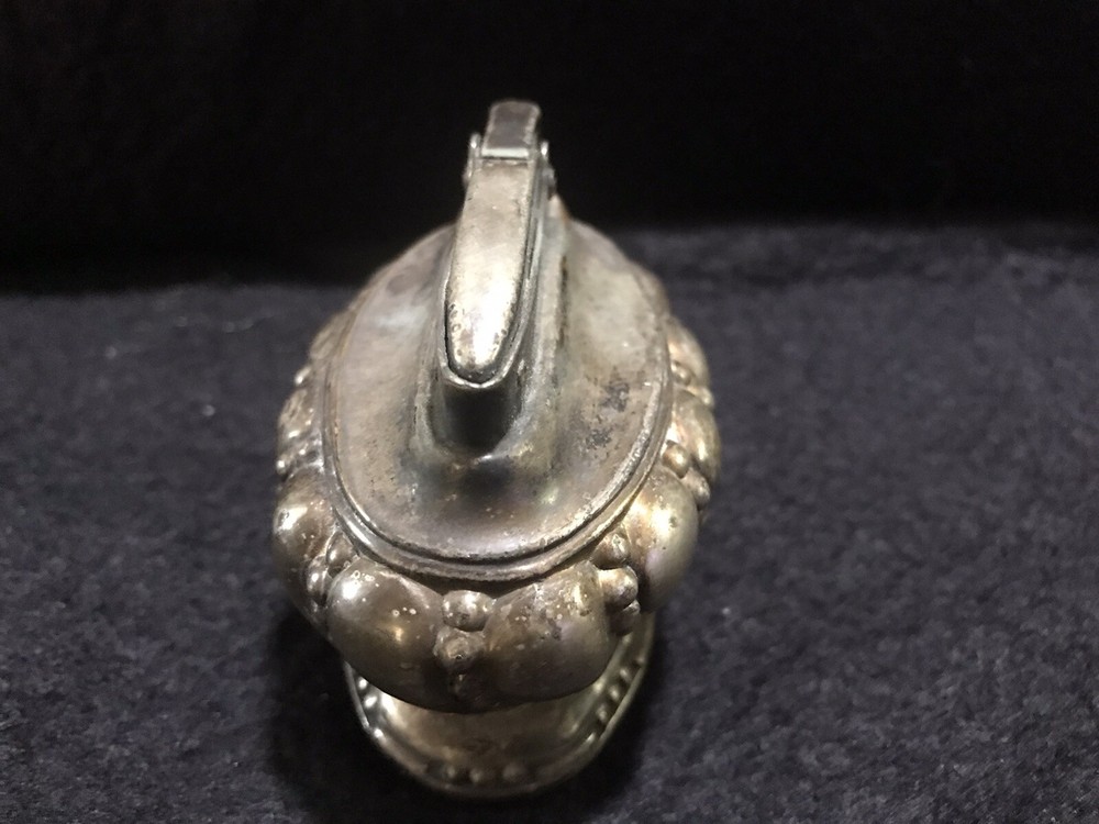 Vintage Ronson Queen Ann Silverplate Table Lighter