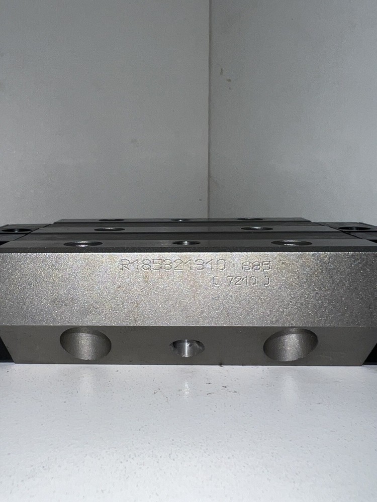 Rexroth R185321310 Linear Bearing Block Runner (C12E)