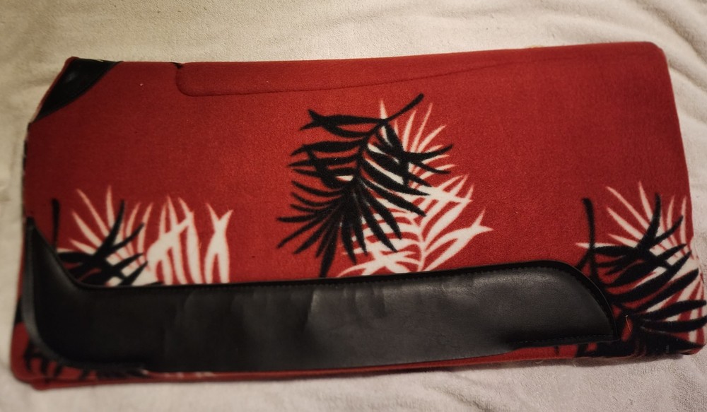 Abetta Western Saddle Pad Red & Black Felt. New