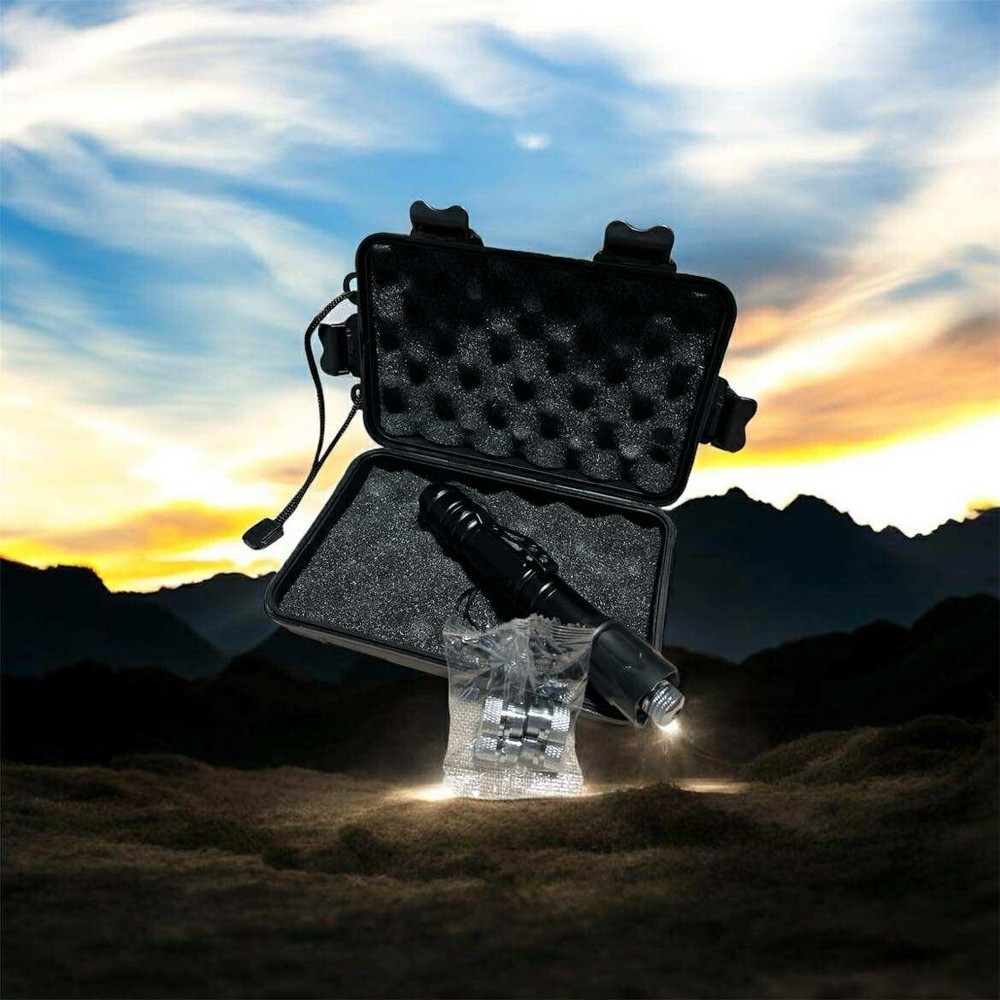 Multi Color Laser Pointer Flashlight – With 5 Detachable Lenses