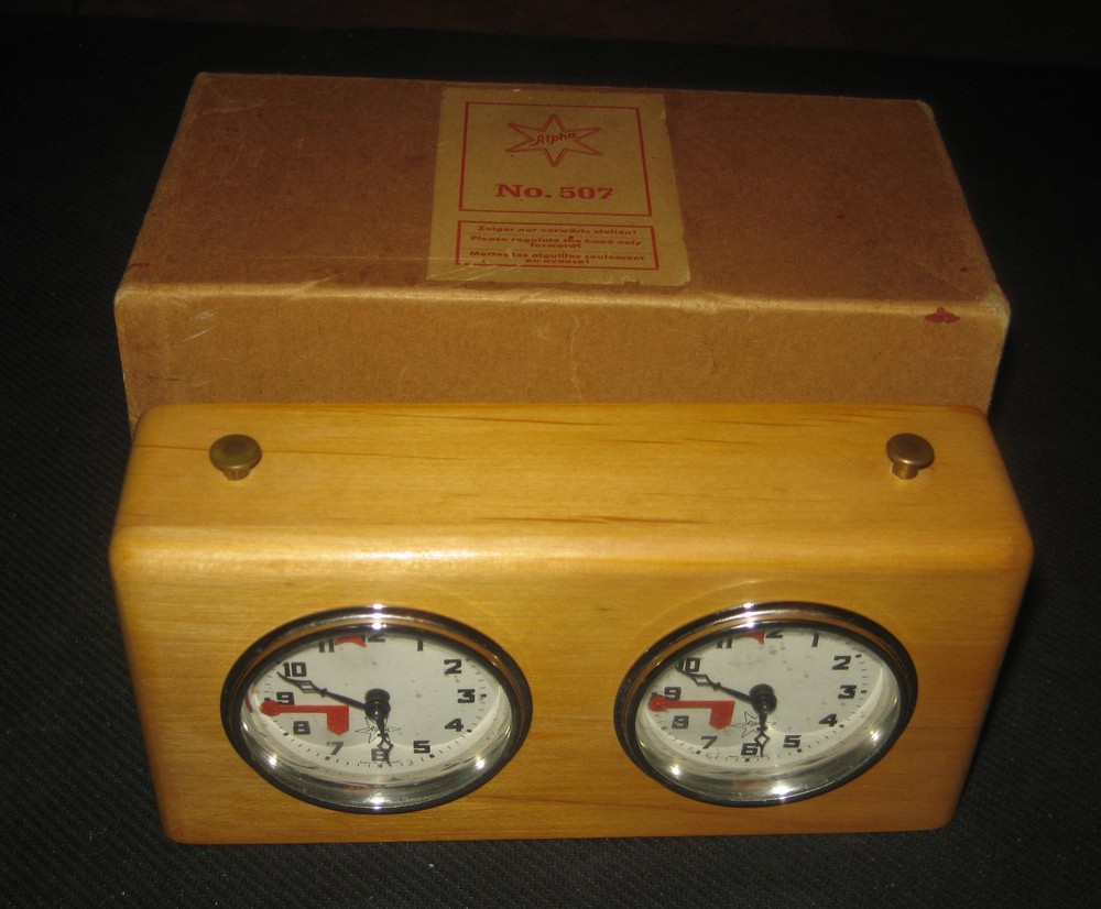 Pristine 1950s Alpha German Chess Clock Timer Model # 507 with Original Box