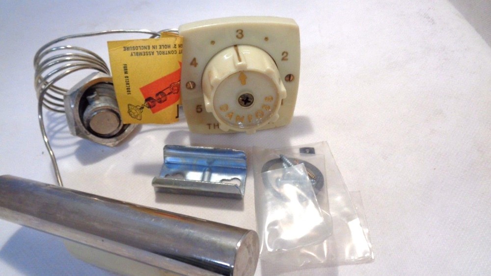 NEW IN BOX DANFOSS TYPE RA-36 CONTROL UNIT