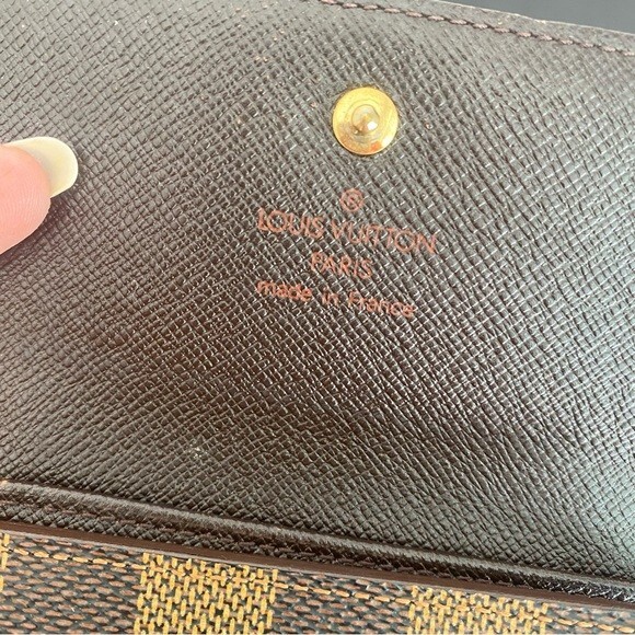 Louis Vuitton Damier E Elise Wallet