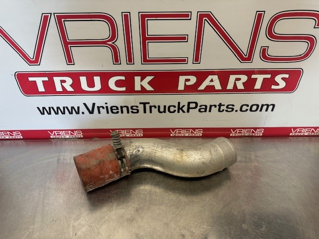 INTERNATIONAL 1647516C3 - PIPE