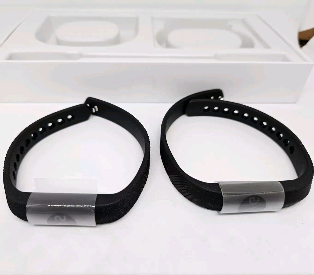 Fitbit Flex 2 GENUINE REPLACEMENT STRAPS AND CHARGER ONLY - TRACKER NOT INCLUDED