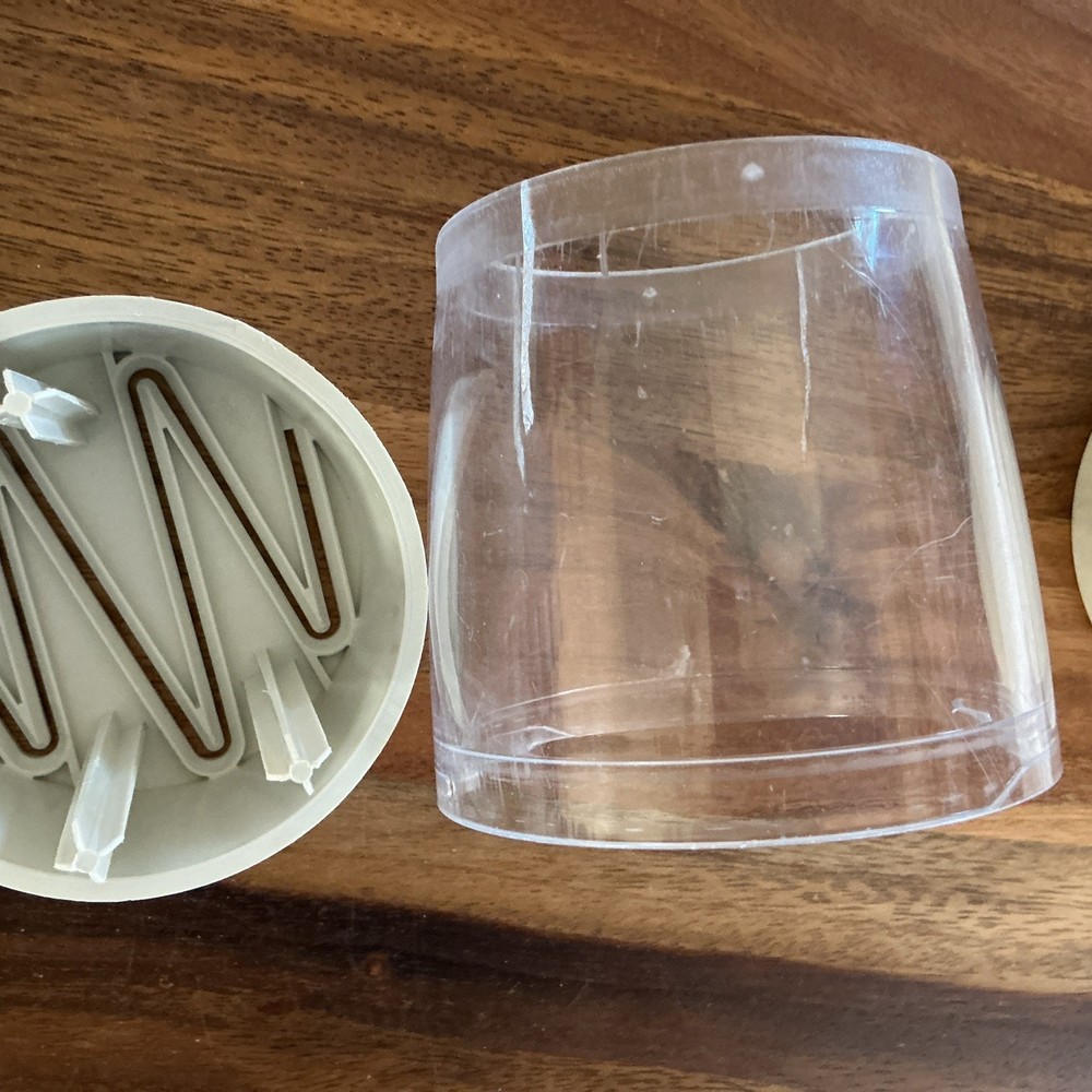 Pampered Chef Push Function Food Chopper White Cracked Plastic